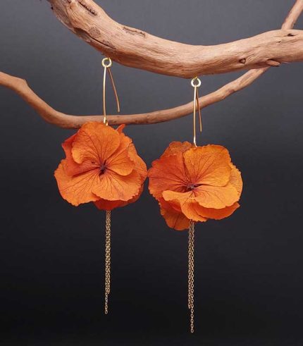 boucles oreilles chaine, fleurs éternelles et acier inoxydable doré, hortensia jaune orangé